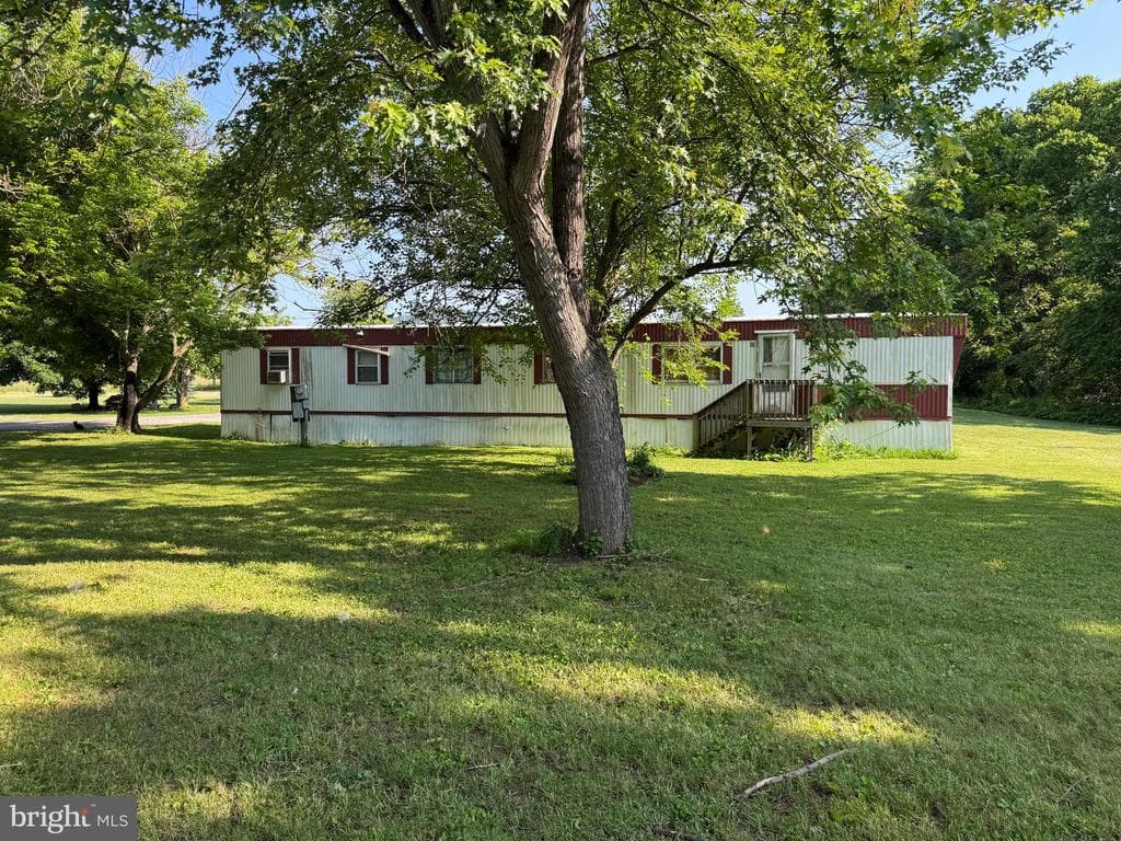 Property photo #6 for Tract 1: 12126, 12130, and 12136 Big Pool Rd, Clear Spring, MD 21722