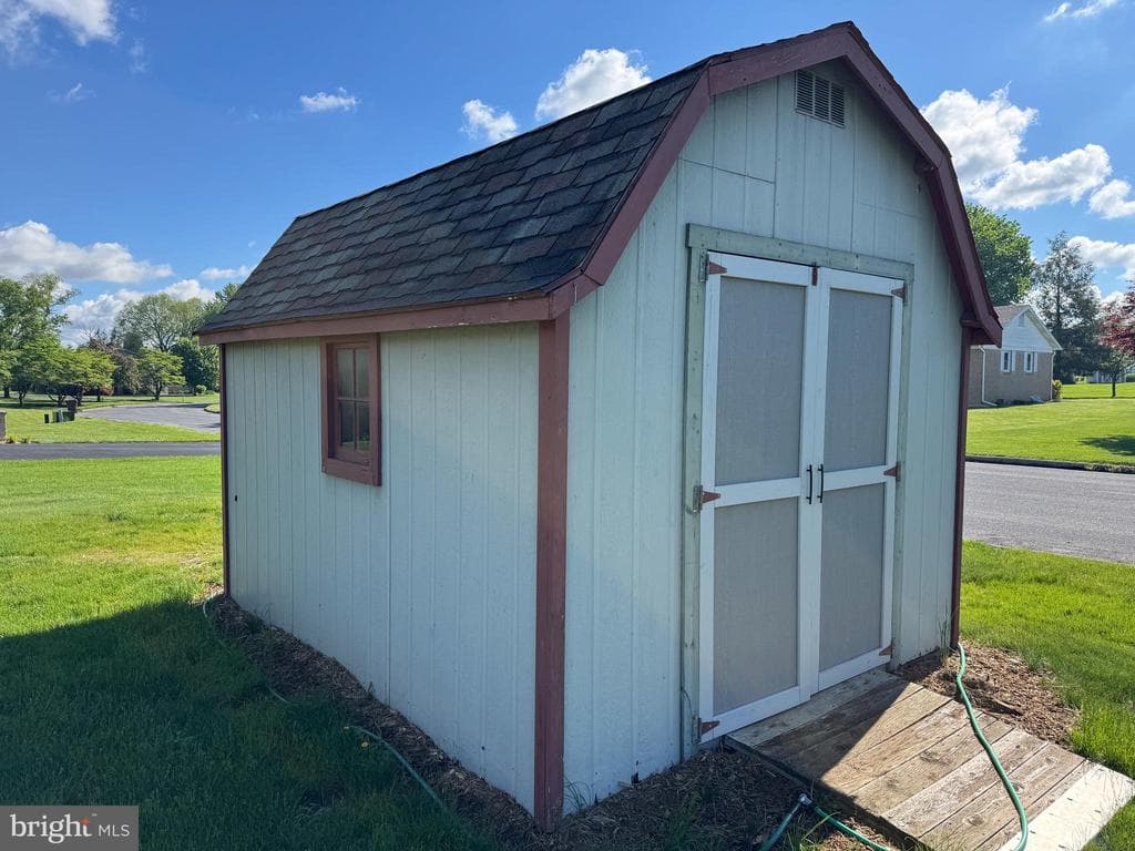 Property photo #10 for 204 Moss Spring Ave, Greencastle, PA 17225