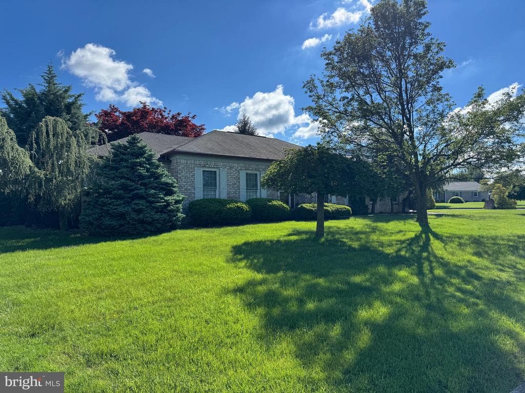 Property photo #3 for 204 Moss Spring Ave, Greencastle, PA 17225