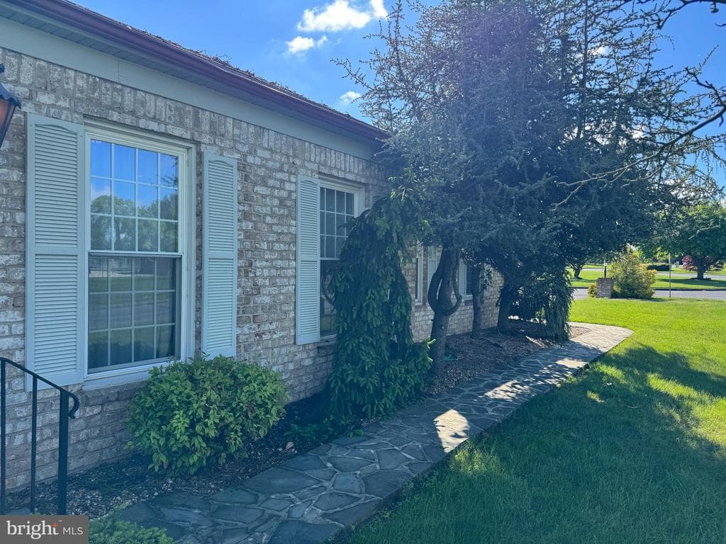 Property photo #6 for 204 Moss Spring Ave, Greencastle, PA 17225