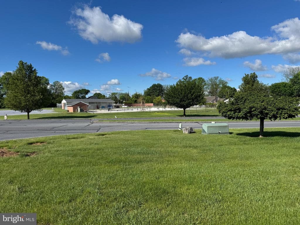 Property photo #8 for 204 Moss Spring Ave, Greencastle, PA 17225
