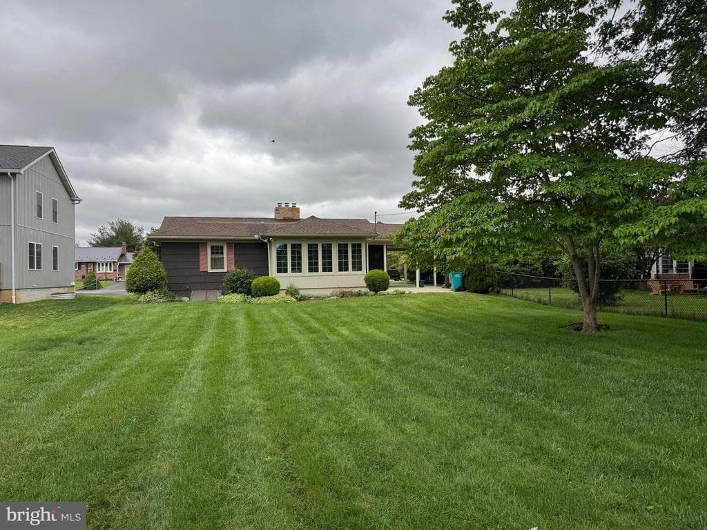 Property photo #13 for 17317 Amber Drive, Hagerstown, MD 21740
