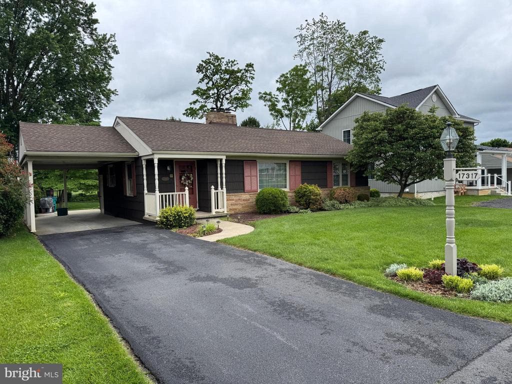 Property photo #5 for 17317 Amber Drive, Hagerstown, MD 21740