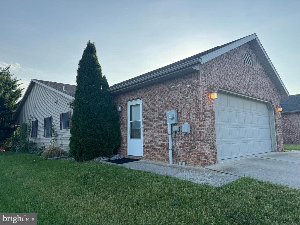 Property photo #6 for 75 Homestead Drive, Greencastle, PA 17225