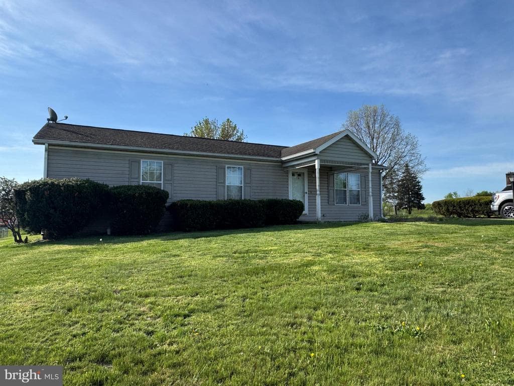 Property photo #1 for 44 Sunset Ave, Chambersburg, PA 17202