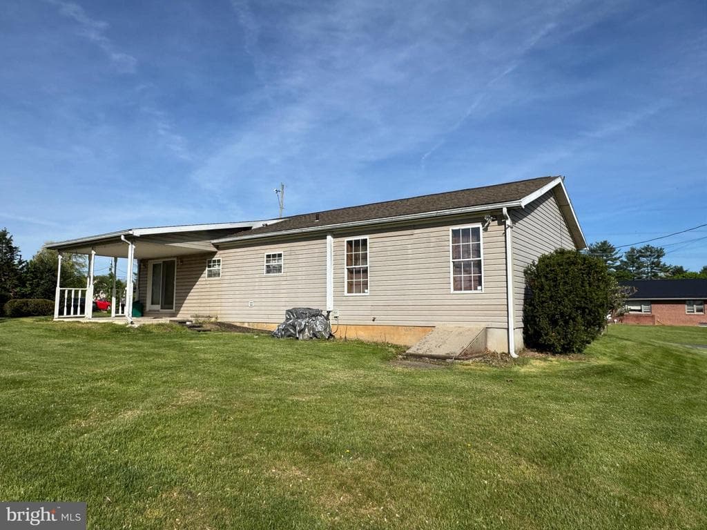 Property photo #3 for 44 Sunset Ave, Chambersburg, PA 17202