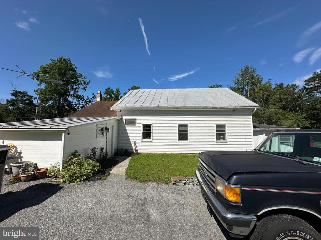 Property photo #11 for 152 Bullshead Rd, Newville, PA 17241