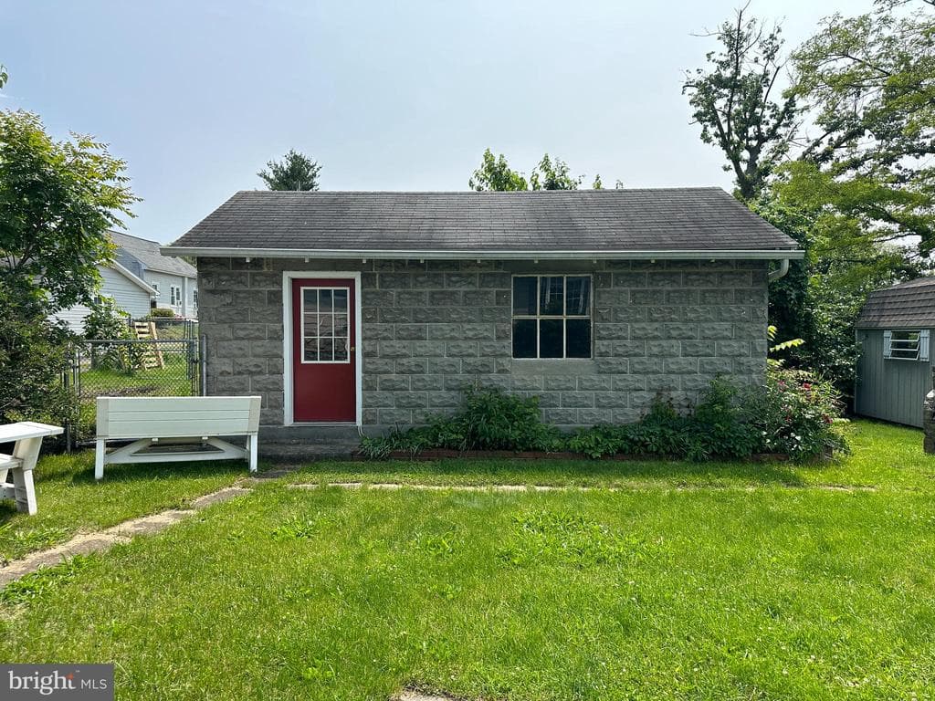Property photo #5 for 12136 Pen Mar Rd, Waynesboro, PA 17268