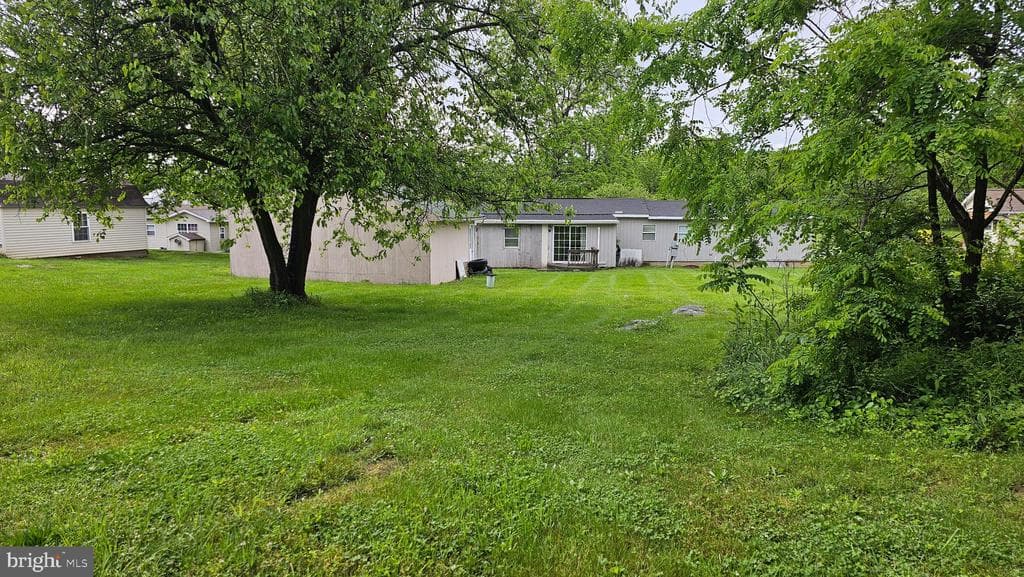 Property photo #11 for 922 Clay Hill Rd, Chambersburg, PA 17202