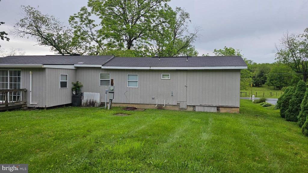Property photo #5 for 922 Clay Hill Rd, Chambersburg, PA 17202