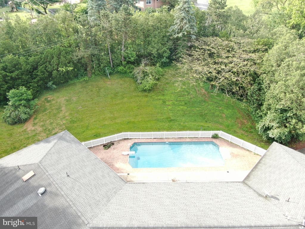 Property photo #21 for 25 Sheffield Drive, Chambersburg, PA 17201