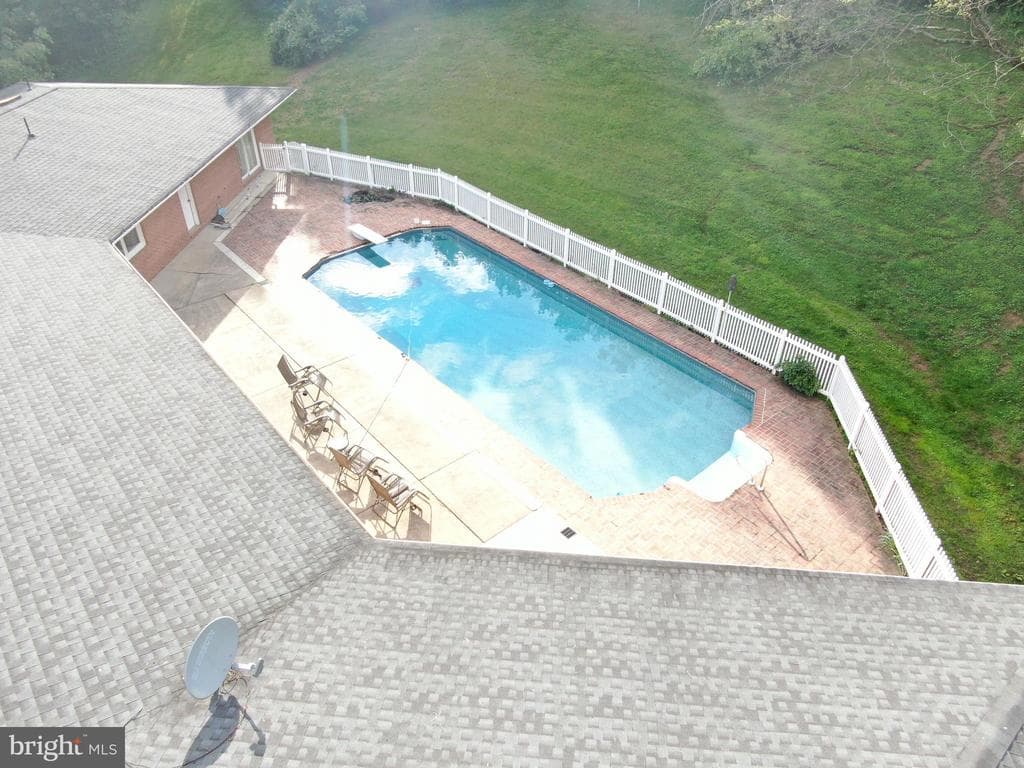 Property photo #22 for 25 Sheffield Drive, Chambersburg, PA 17201