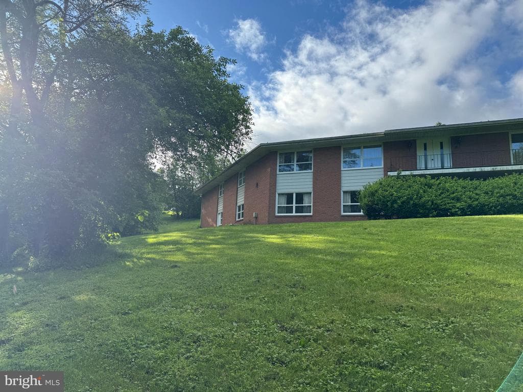 Property photo #25 for 25 Sheffield Drive, Chambersburg, PA 17201