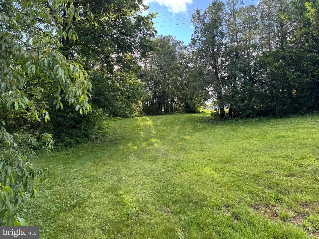Property photo #32 for 25 Sheffield Drive, Chambersburg, PA 17201