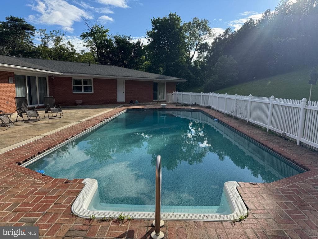 Property photo #38 for 25 Sheffield Drive, Chambersburg, PA 17201