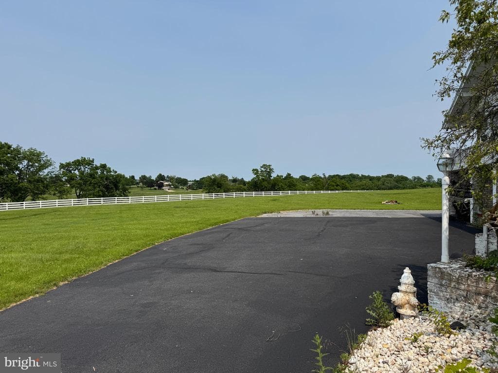 Property photo #12 for 6472 Edwards Drive, Mercersburg, PA 17236