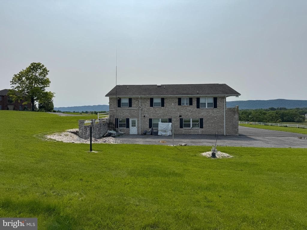 Property photo #9 for 6472 Edwards Drive, Mercersburg, PA 17236