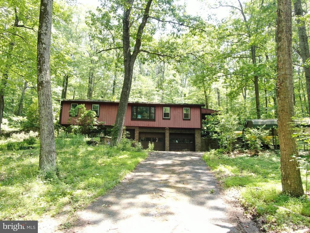 Property photo #1 for 14527 Tower Rd, Smithsburg, MD 21783