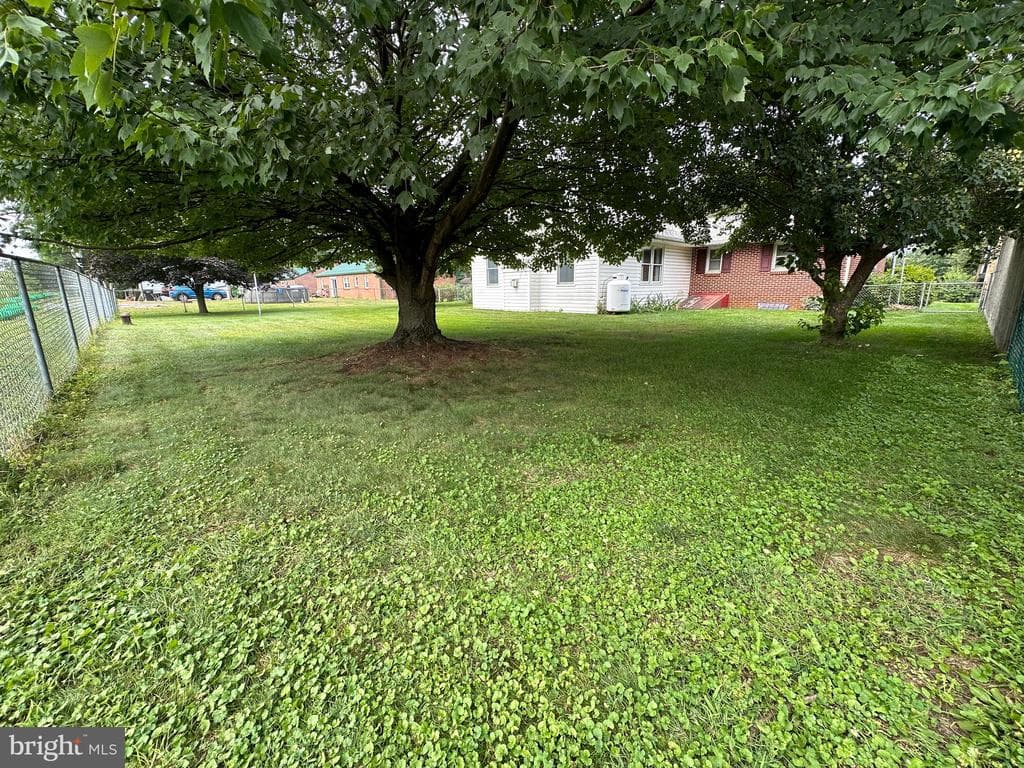 Property photo #18 for 594 Shadyside Drive, Chambersburg, PA 17202