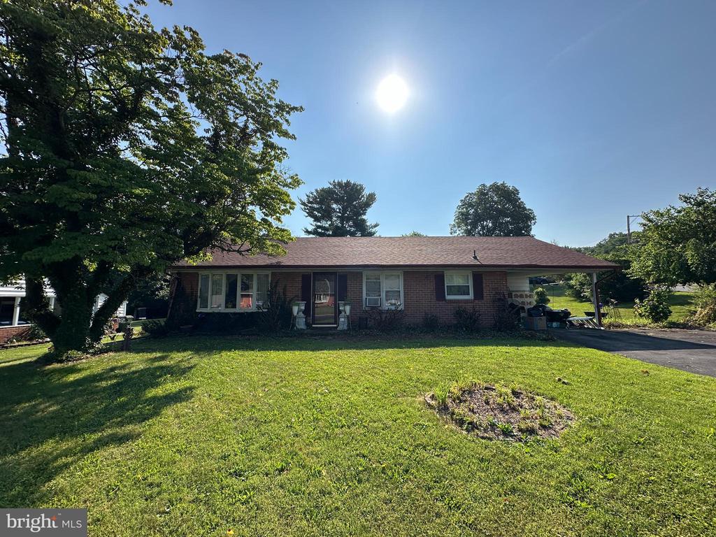 Property photo #1 for 1 N Clifton Drive, Williamsport, MD 21795
