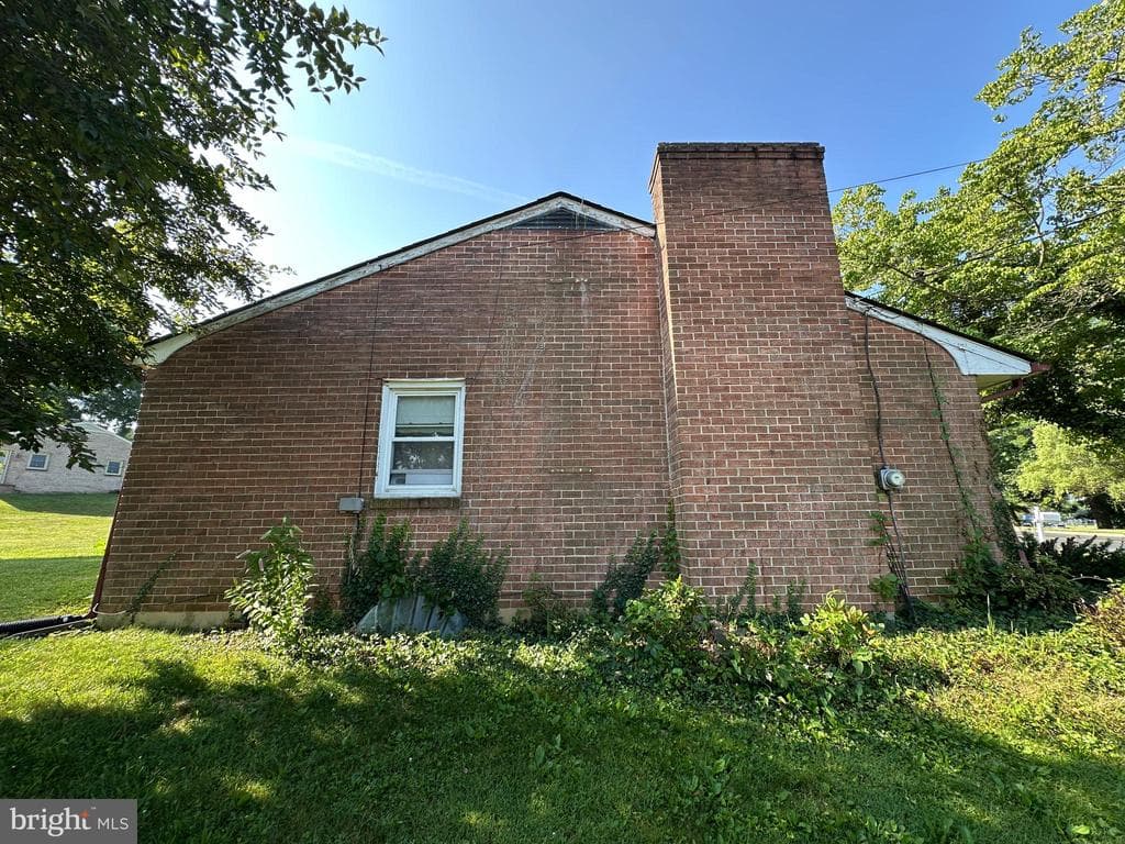 Property photo #8 for 1 N Clifton Drive, Williamsport, MD 21795