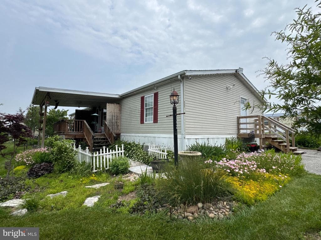 Property photo #11 for Mobile Home at 142 Pleasantwood Ave, St. Thomas, PA 17252