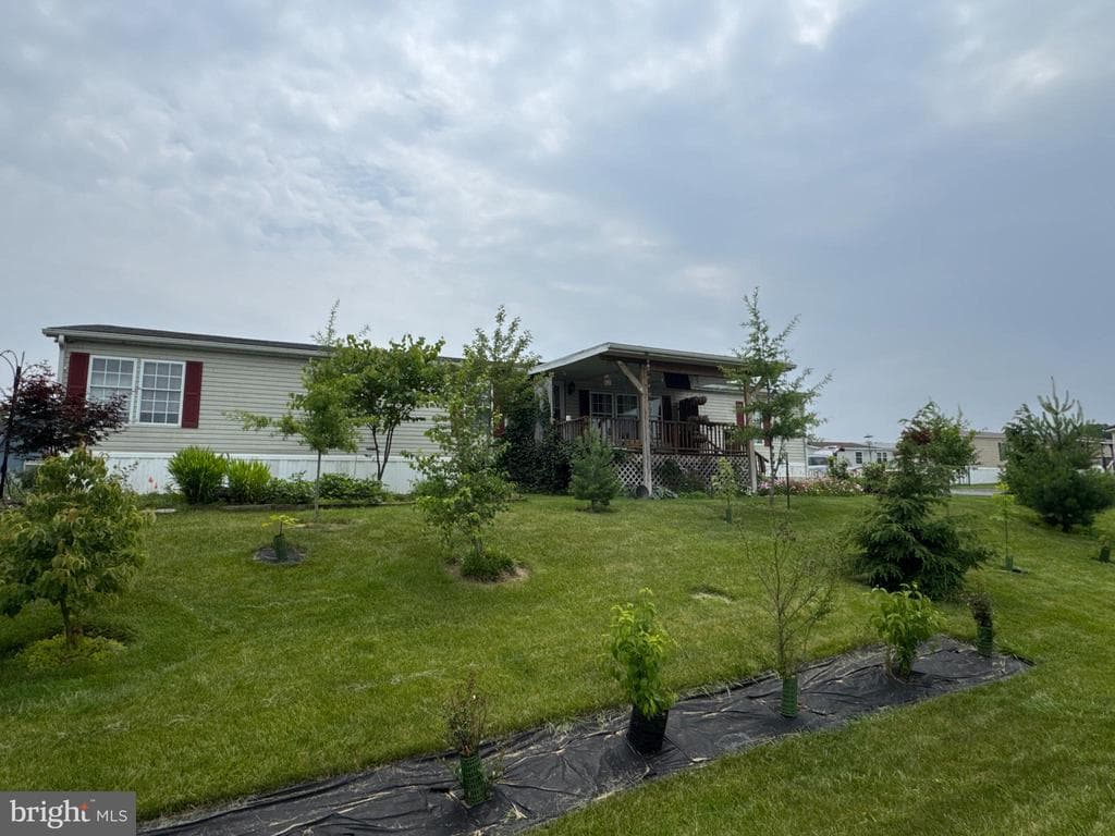 Property photo #12 for Mobile Home at 142 Pleasantwood Ave, St. Thomas, PA 17252