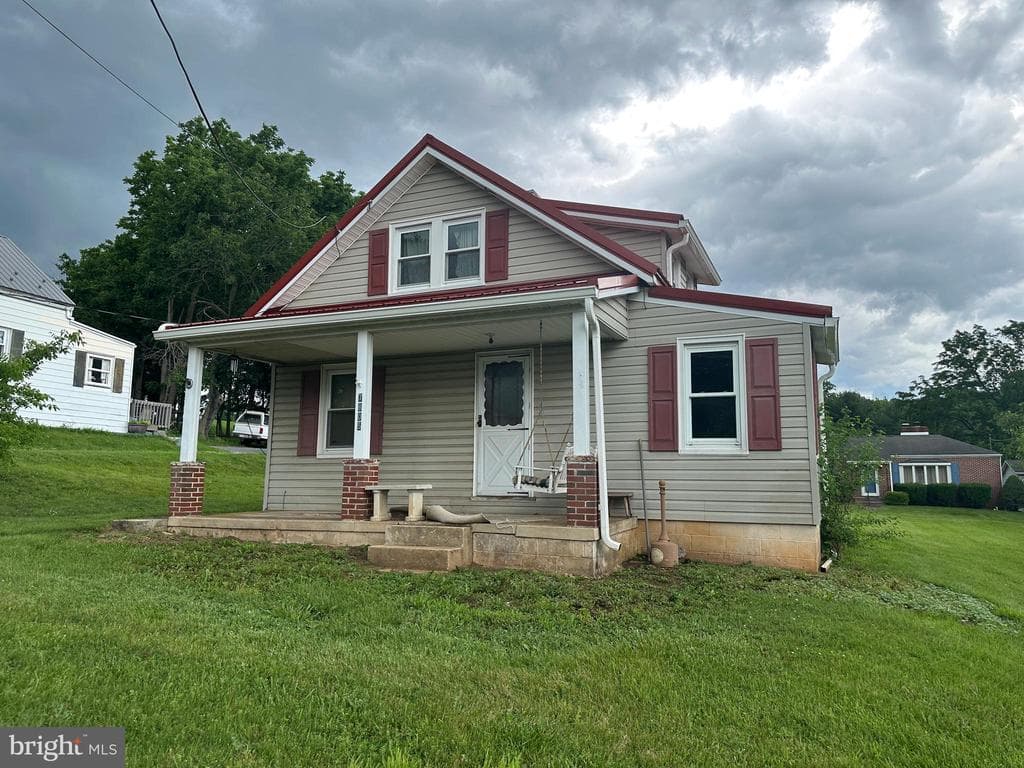 Property photo #1 for 7805 Mentzer Gap Rd, Waynesboro, PA 17268