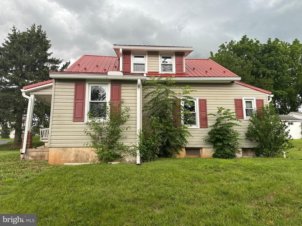 Property photo #3 for 7805 Mentzer Gap Rd, Waynesboro, PA 17268