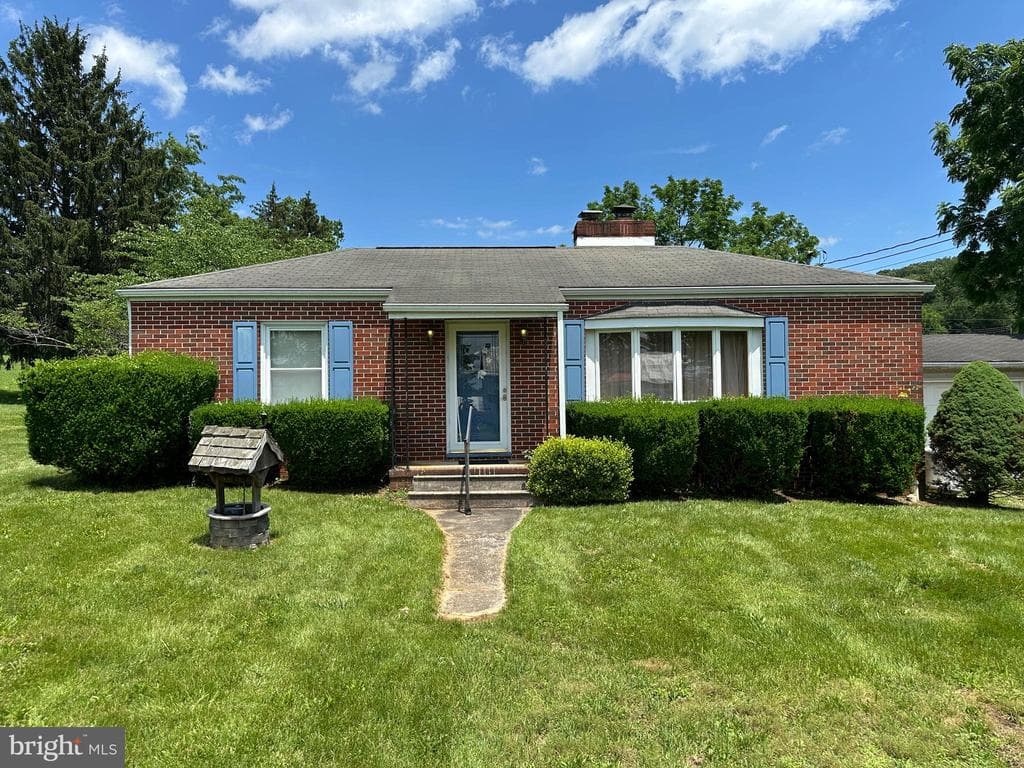 Property photo #1 for 7819 Mentzer Gap Rd, Waynesboro, PA 17268