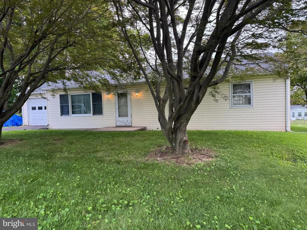 Property photo #1 for 15341 Orchard Ave, Blue Ridge Summit, PA 17214
