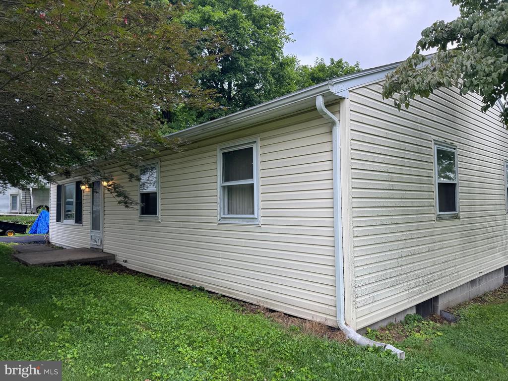Property photo #11 for 15341 Orchard Ave, Blue Ridge Summit, PA 17214