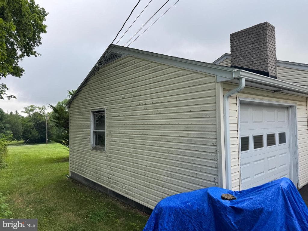 Property photo #5 for 15341 Orchard Ave, Blue Ridge Summit, PA 17214