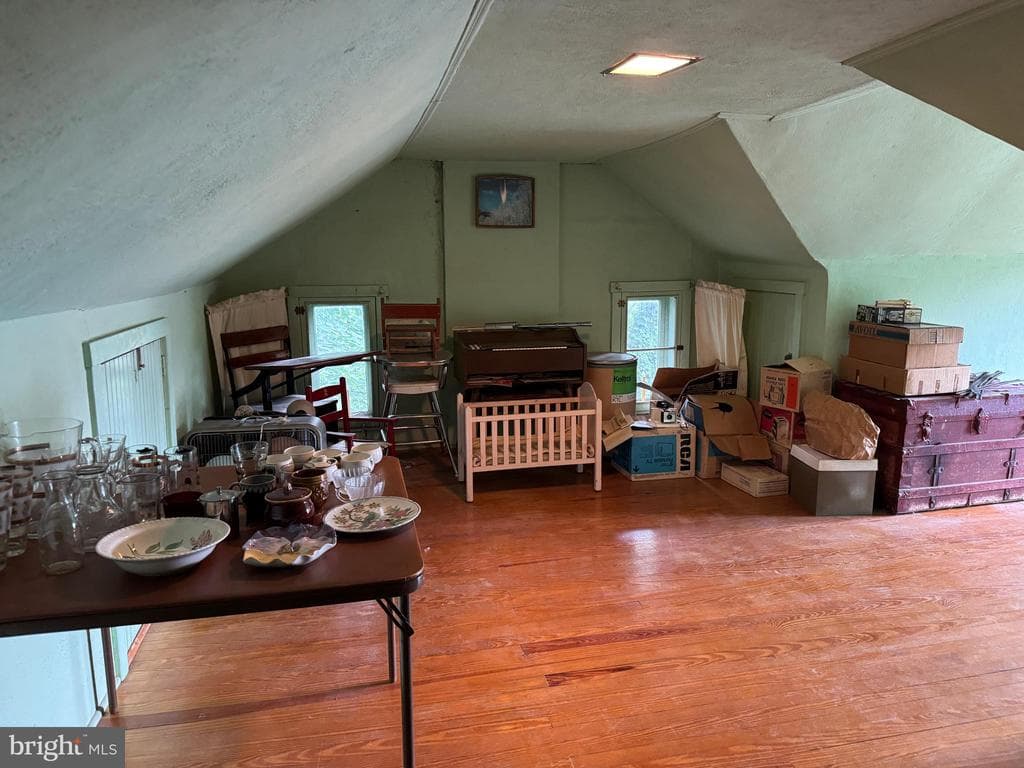 Property photo #34 for 265 E York St, Biglerville, PA 17307