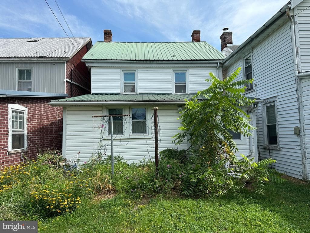 Property photo #3 for 129 E Franklin Street, Greencastle, PA 17225