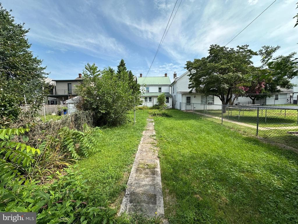 Property photo #6 for 129 E Franklin Street, Greencastle, PA 17225