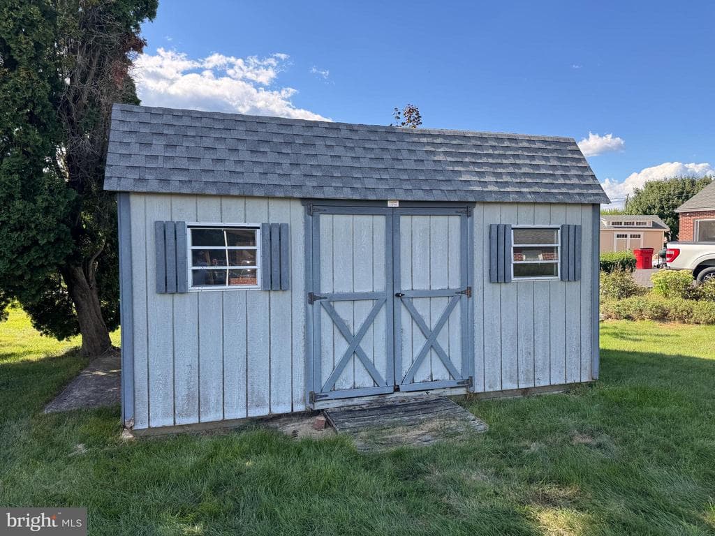 Property photo #9 for 239 Orchard Circle, Greencastle, PA 17225