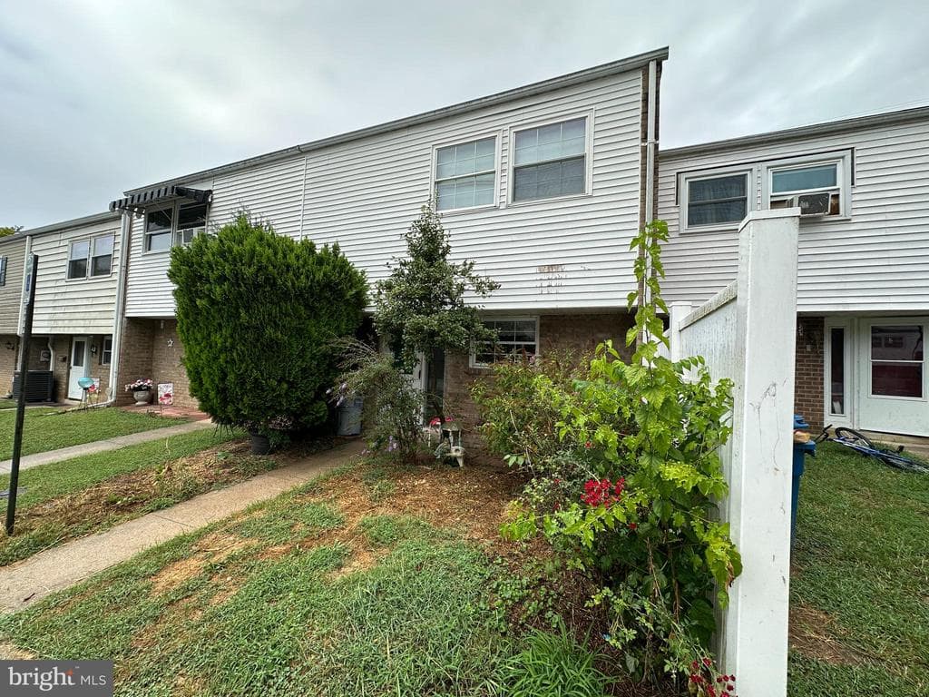 Property photo #2 for 421 Bethlehem Ct, Hagerstown, MD 21740