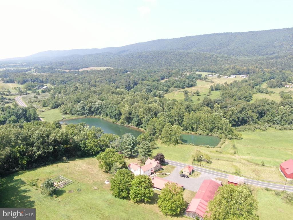 Property photo #11 for 7160 Little Cove Rd, Mercersburg, PA 17236