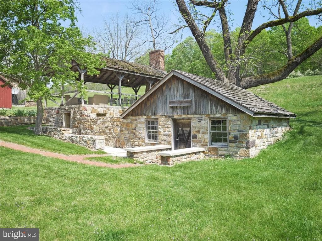 Property photo #117 for 7160 Little Cove Rd, Mercersburg, PA 17236
