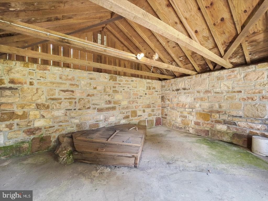 Property photo #118 for 7160 Little Cove Rd, Mercersburg, PA 17236