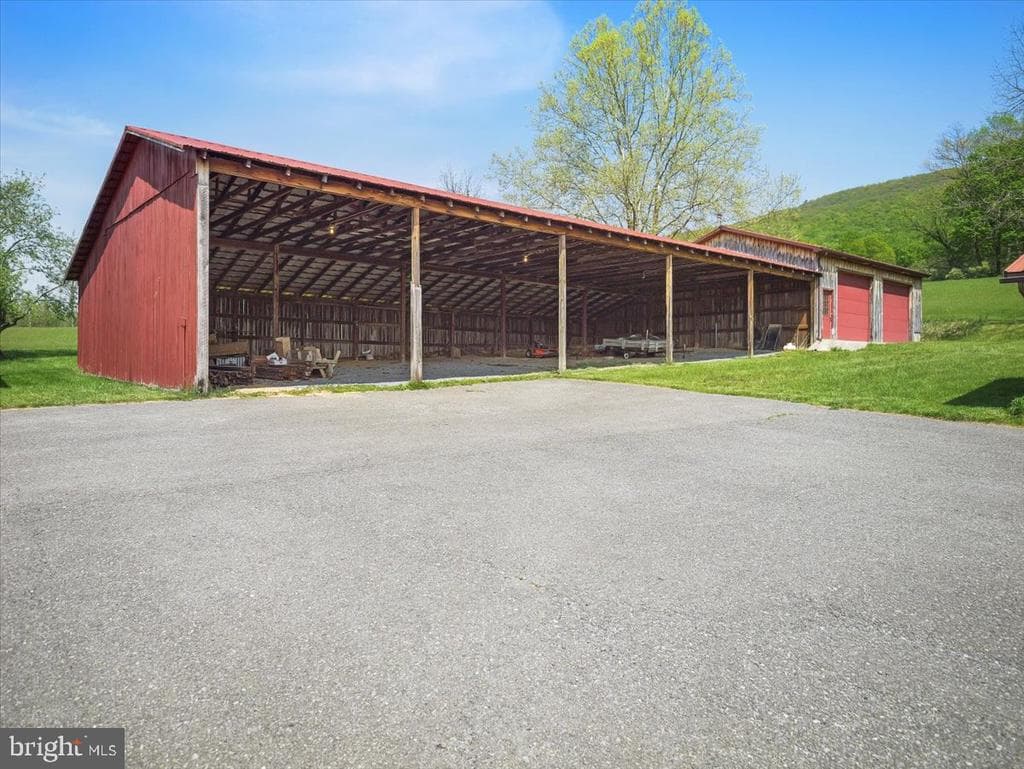 Property photo #132 for 7160 Little Cove Rd, Mercersburg, PA 17236