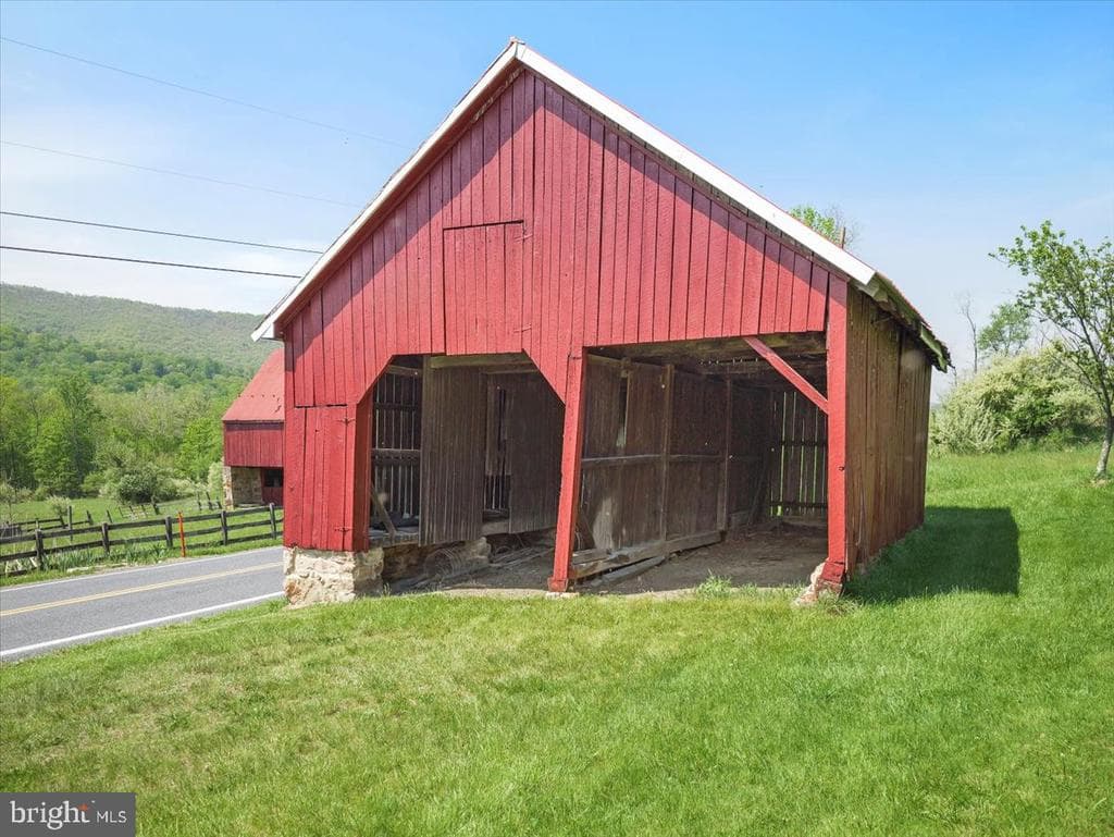 Property photo #134 for 7160 Little Cove Rd, Mercersburg, PA 17236