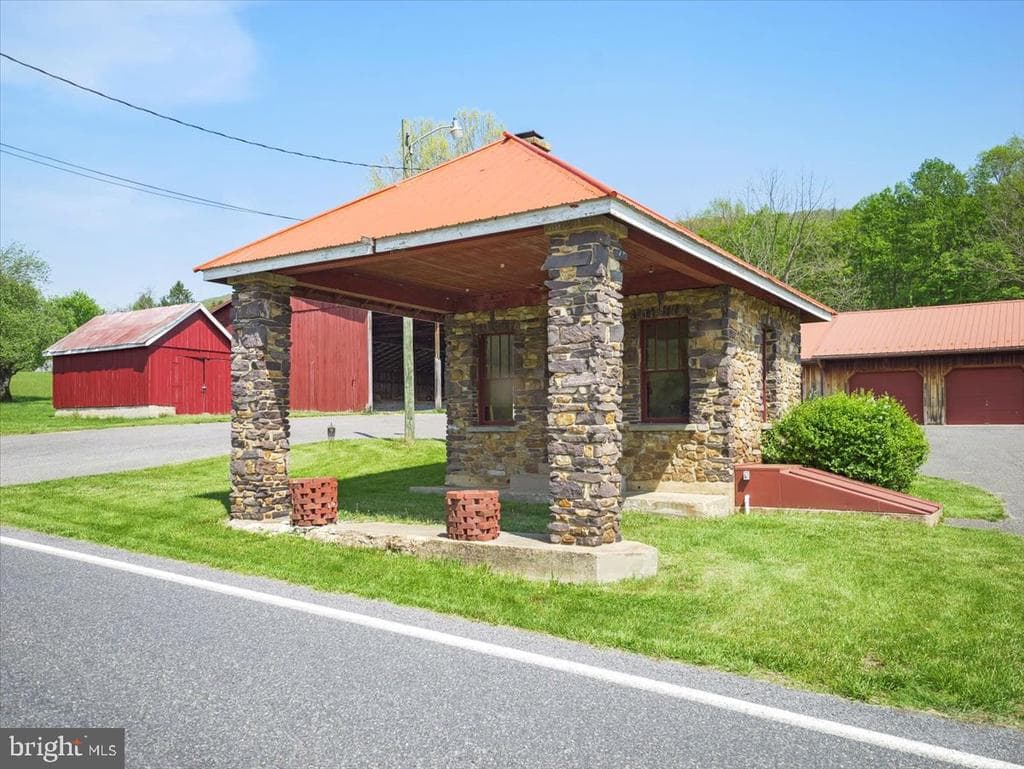 Property photo #135 for 7160 Little Cove Rd, Mercersburg, PA 17236