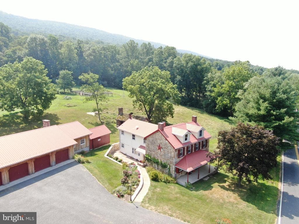 Property photo #5 for 7160 Little Cove Rd, Mercersburg, PA 17236