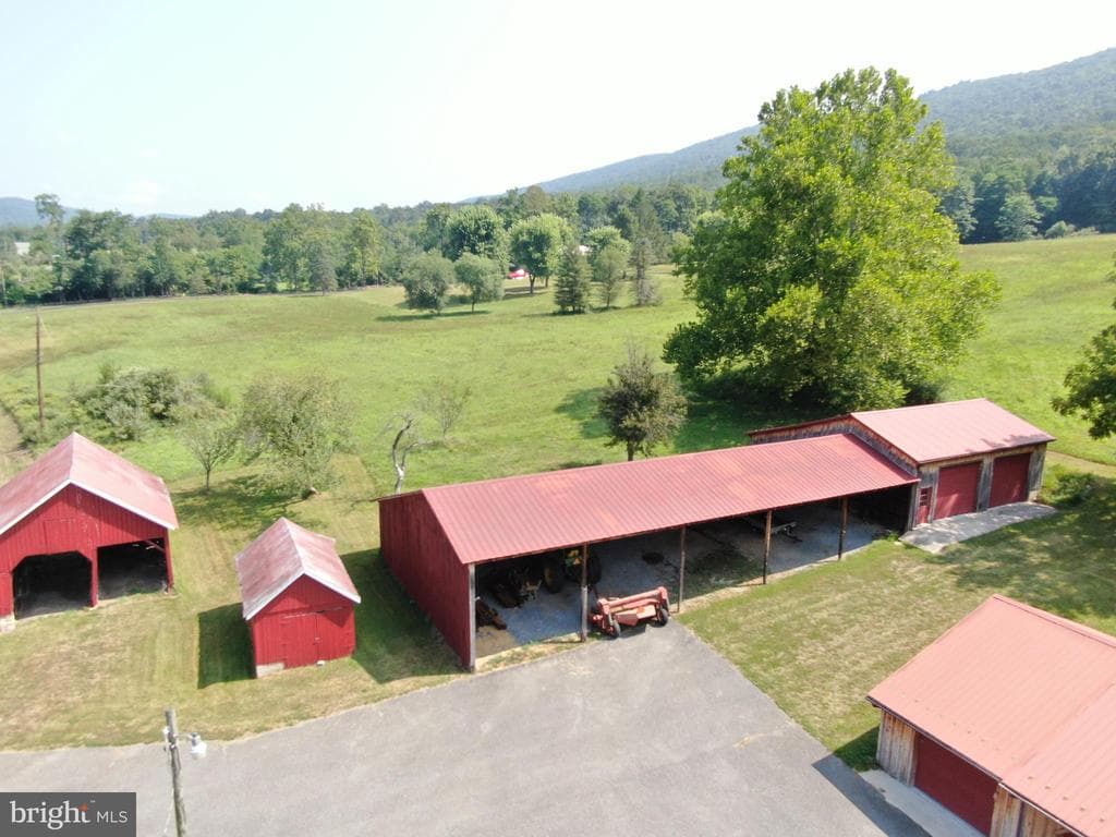 Property photo #7 for 7160 Little Cove Rd, Mercersburg, PA 17236
