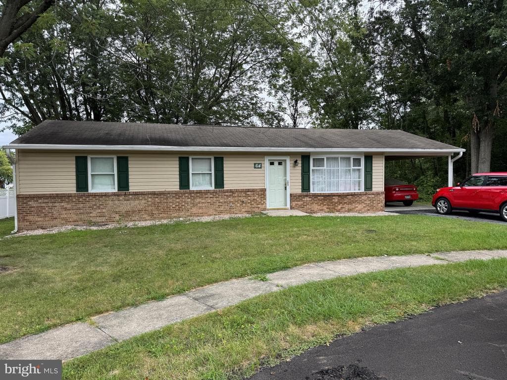 Property photo #3 for 64 Stanley Hauver Dr, Smithsburg, MD 21783