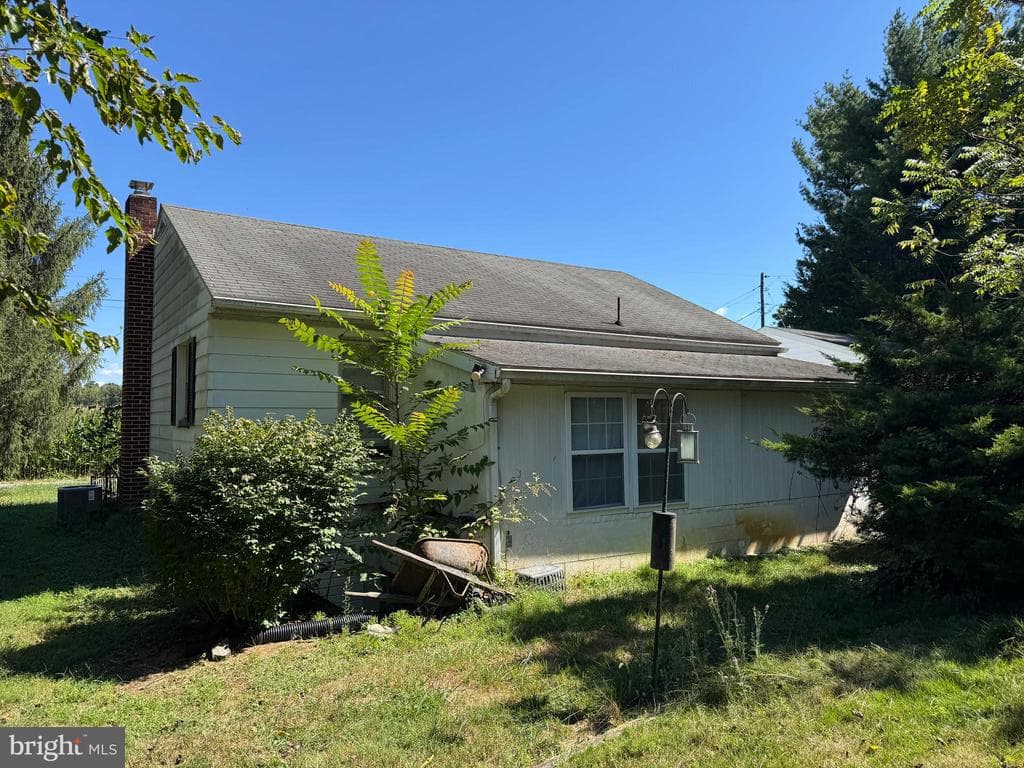 Property photo #11 for 4594 Salem Church Rd, Waynesboro, PA 17268